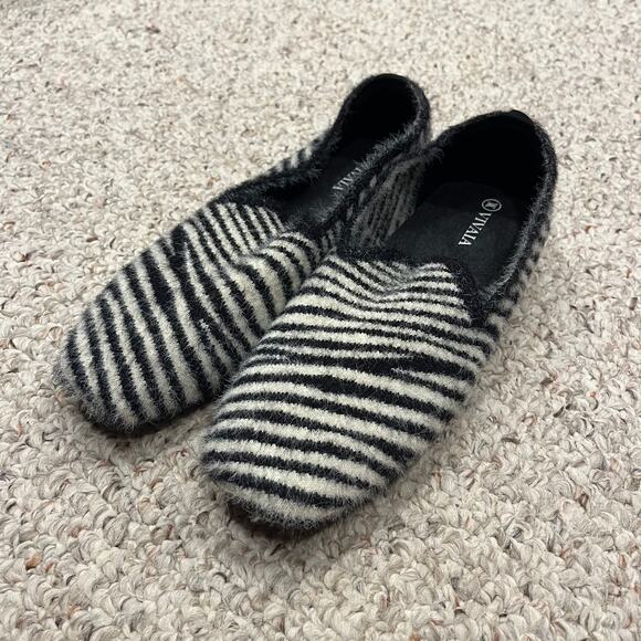 Vivaia Samantha Square Toe Mink Knit Flats Zebra Sz EU 40 US 9 Casual Comfort - Picture 1 of 7